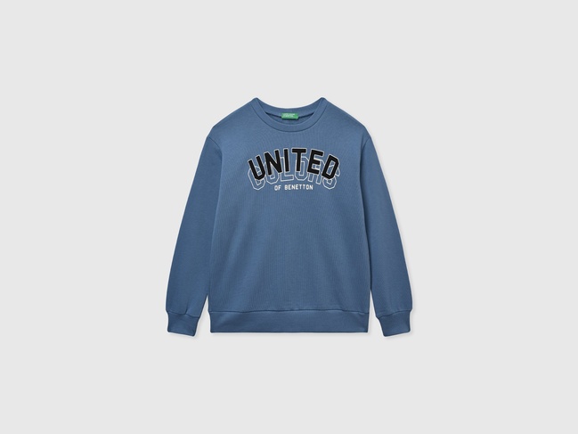 Синий свитшот для мальчиков Benetton артикул 3J68C10N2.G 11W 25P Фото ракурс 1 - Синий свитшот для мальчиков Benetton артикул 3J68C10N2.G 11W 25P