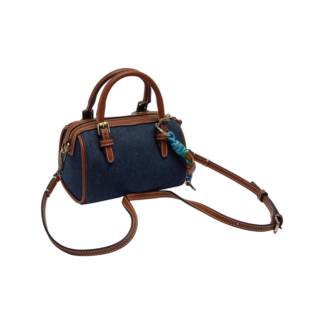 Жіноча синя сумка Parfois артикул 232740 _JN FW2025 Фото ракурс 2 - Жіноча синя сумка Parfois артикул 232740 _JN FW2025