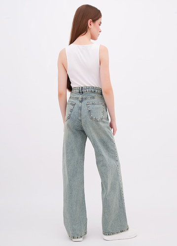 Фото ракурс 2 - Жіночі сині джинси EQUILIBRI артикул W568 017 000 Blue FW2025