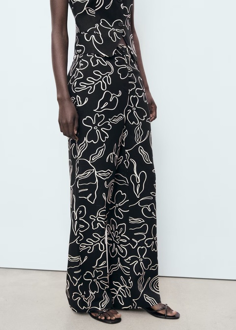 Жіночі чорні брюки Mango артикул 17021167 99 1 season Фото ракурс 1 - Жіночі чорні брюки Mango артикул 17021167 99 1 season