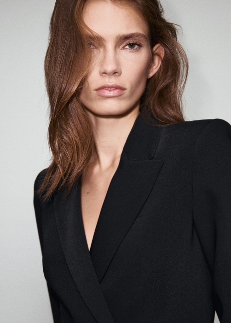 Женское черное платье Mango артикул 27051231 99 2 season Фото ракурс 4 - Женское черное платье Mango артикул 27051231 99 2 season