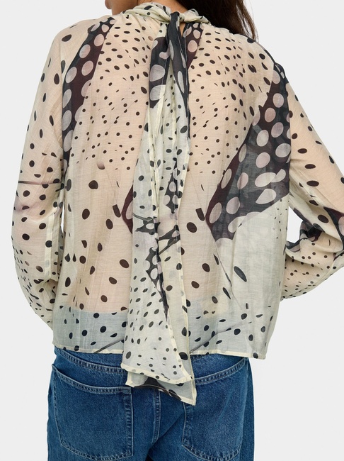 Женская бежевая блузка Parfois артикул 241335 _BM FW2025 Фото ракурс 2 - Женская бежевая блузка Parfois артикул 241335 _BM FW2025