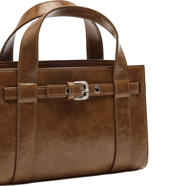 Жіноча коричнева сумка Parfois артикул 238691 _CA FW2025 Фото ракурс 3 - Жіноча коричнева сумка Parfois артикул 238691 _CA FW2025