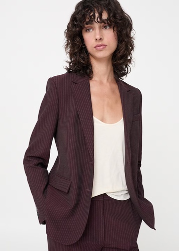 Фото ракурс 1 - Жіночий бордовий пiджак Mango артикул 17864786 78 1 season