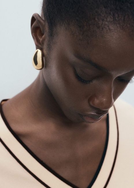 Фото ракурс 4 - Женский молочный джемпер Mango артикул 17064779 05 1 season