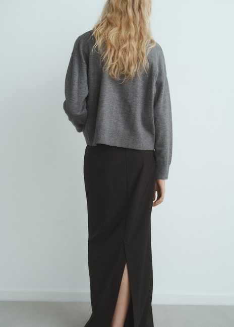 Женский серый кардиган Mango артикул 17065798 94 1 season Фото ракурс 2 - Женский серый кардиган Mango артикул 17065798 94 1 season