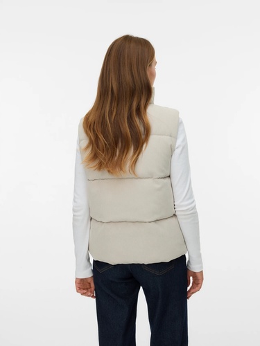 Фото ракурс 2 - Женский бежевый жилет Vero Moda артикул 10331994 Pumice Stone FW2025