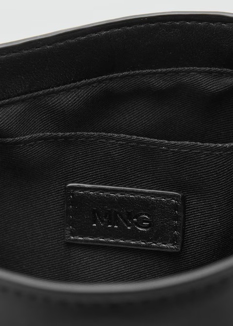 Фото ракурс 4 - Женская черная сумка Mango артикул 17091137 99 1 season