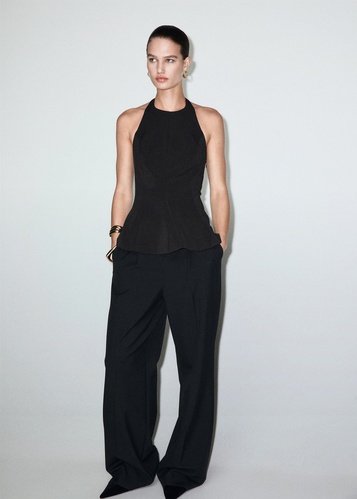 Фото ракурс 1 - Женский черный топ Mango артикул 17069111 99 1 season