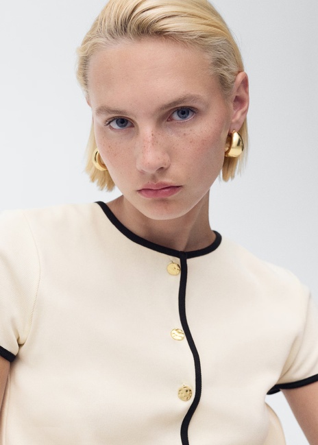 Жіноча молочна футболка Mango артикул 17094083 05 1 season Фото ракурс 4 - Жіноча молочна футболка Mango артикул 17094083 05 1 season