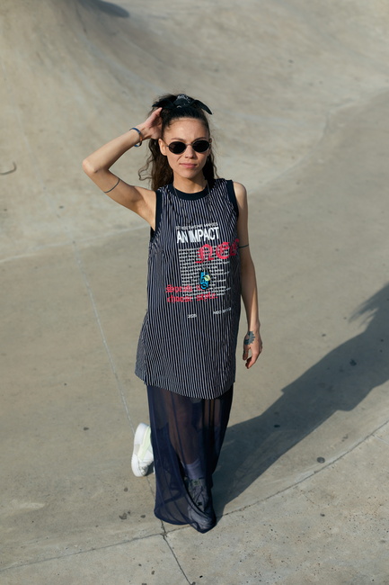 Жіноча синя майка EQUILIBRI артикул NW452002 000 NAVY BLUE SS2026 Фото ракурс 3 - Жіноча синя майка EQUILIBRI артикул NW452002 000 NAVY BLUE SS2026