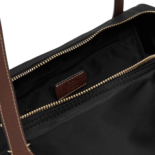 Жіноча чорна сумка Parfois артикул 240702 _BK FW2025 Фото ракурс 4 - Жіноча чорна сумка Parfois артикул 240702 _BK FW2025