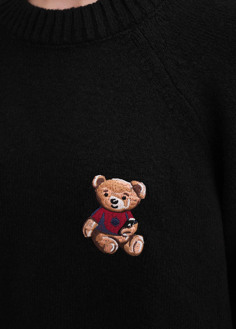 Женский черный свитер EQUILIBRI артикул W342 078 000 Black FW2025 Фото ракурс 4 - Женский черный свитер EQUILIBRI артикул W342 078 000 Black FW2025