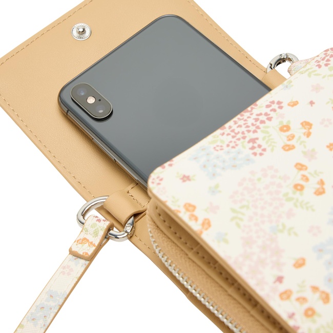 Женский молочный чехол Parfois артикул 231955 _BM FW2025 Фото ракурс 3 - Женский молочный чехол Parfois артикул 231955 _BM FW2025