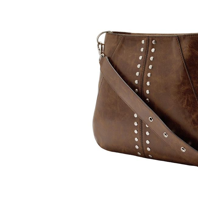 Женская коричневая сумка Parfois артикул 240932 _CA FW2025 Фото ракурс 3 - Женская коричневая сумка Parfois артикул 240932 _CA FW2025