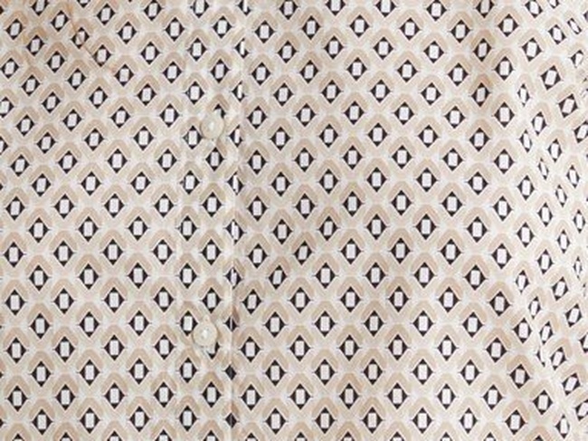 Жіноча бежева сорочка Benetton артикул 5Q6SDQ0AY 66G 25P Фото ракурс 3 - Жіноча бежева сорочка Benetton артикул 5Q6SDQ0AY 66G 25P