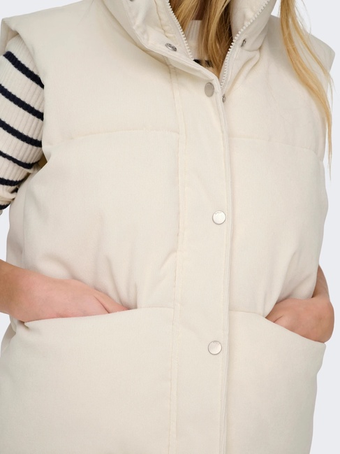 Фото ракурс 7 - Жіночий молочний жилет Only артикул 15340233 birch FW2025