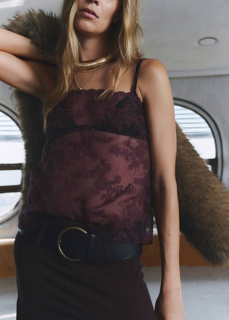 Женский бордовый топ Mango артикул 17097799 78 1 season Фото ракурс 1 - Женский бордовый топ Mango артикул 17097799 78 1 season