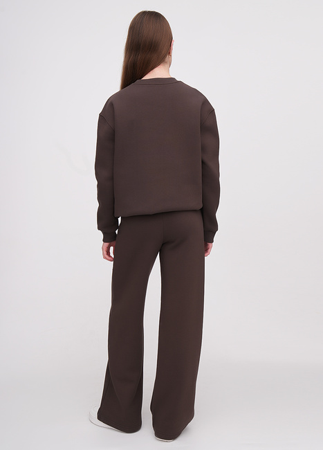 Женские коричневые штаны EQUILIBRI артикул W291 052 200 Brown FW2025 Фото ракурс 4 - Женские коричневые штаны EQUILIBRI артикул W291 052 200 Brown FW2025