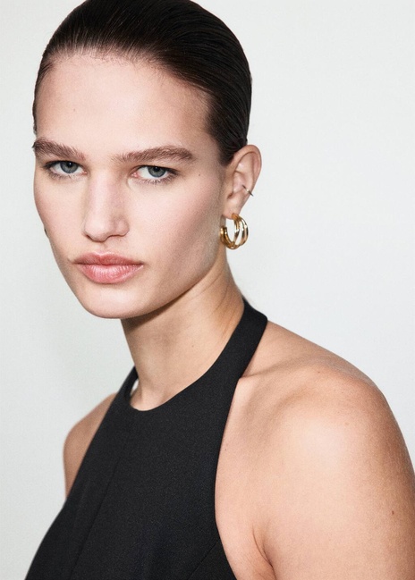 Женский черный топ Mango артикул 17069111 99 1 season Фото ракурс 5 - Женский черный топ Mango артикул 17069111 99 1 season