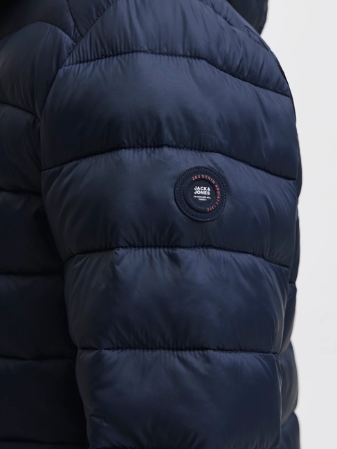 Мужская синяя куртка Jack & Jones артикул 12280970 Sky Captain FW2025 Фото ракурс 6 - Мужская синяя куртка Jack & Jones артикул 12280970 Sky Captain FW2025