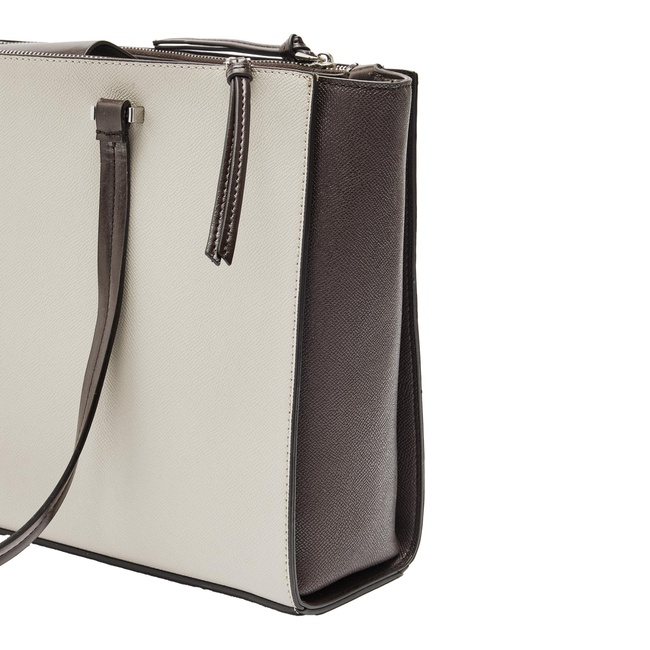 Женская молочная сумка Parfois артикул 241304 _EC FW2025 Фото ракурс 3 - Женская молочная сумка Parfois артикул 241304 _EC FW2025