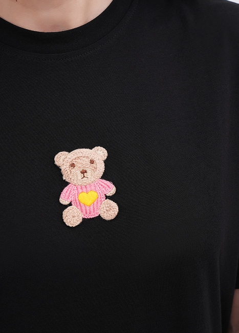 Фото ракурс 4 - Жіноча чорна футболка EQUILIBRI артикул W213 096 000 Black FW2025