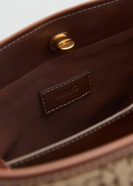 Жіноча коричнева сумка Mango артикул 87084066 30 8 season Фото ракурс 4 - Жіноча коричнева сумка Mango артикул 87084066 30 8 season