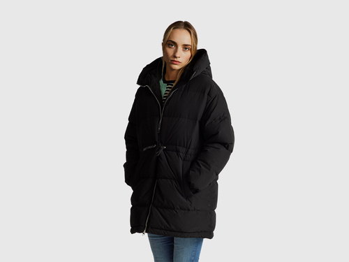 Фото ракурс 1 - Женская черная куртка Benetton артикул 22T6DN087 100 25A