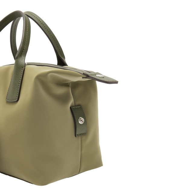 Жіноча зелена сумка Parfois артикул 241328 _KK FW2025 Фото ракурс 3 - Жіноча зелена сумка Parfois артикул 241328 _KK FW2025