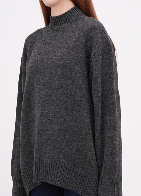 Фото ракурс 3 - Жіночий сірий светр EQUILIBRI артикул W342 061 000 Dark grey FW2025