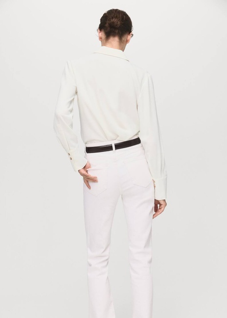 Женская молочная рубашка Mango артикул 17065804 02 1 season Фото ракурс 2 - Женская молочная рубашка Mango артикул 17065804 02 1 season