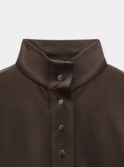 Женский коричневый свитшот Parfois артикул 239493 _BN FW2025 Фото ракурс 5 - Женский коричневый свитшот Parfois артикул 239493 _BN FW2025