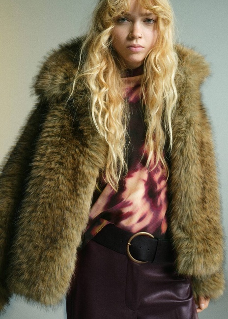 Фото ракурс 4 - Женские бордовые брюки Mango артикул 17097803 77 1 season