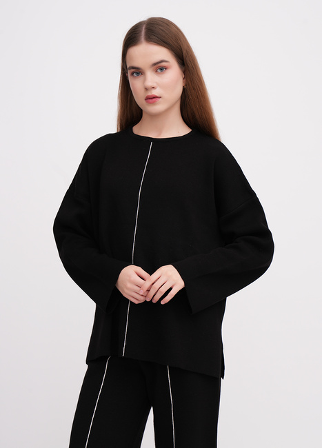 Жіночий чорний светр EQUILIBRI артикул W391 053 100 Black FW2025 Фото ракурс 1 - Жіночий чорний светр EQUILIBRI артикул W391 053 100 Black FW2025