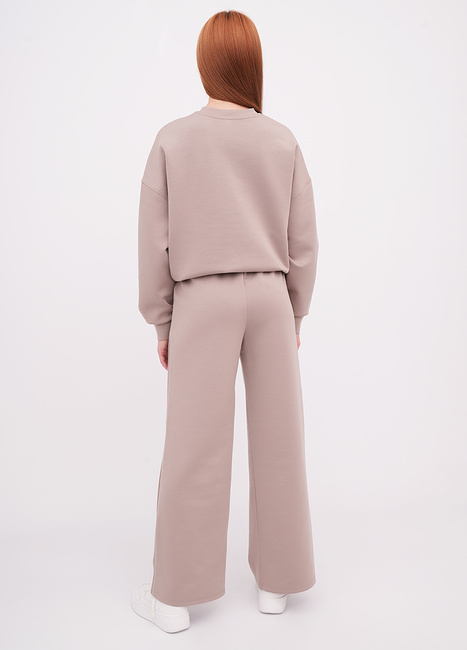 Жіночі коричневі штани EQUILIBRI артикул W291 045 200 Mocco FW2025 Фото ракурс 2 - Жіночі коричневі штани EQUILIBRI артикул W291 045 200 Mocco FW2025