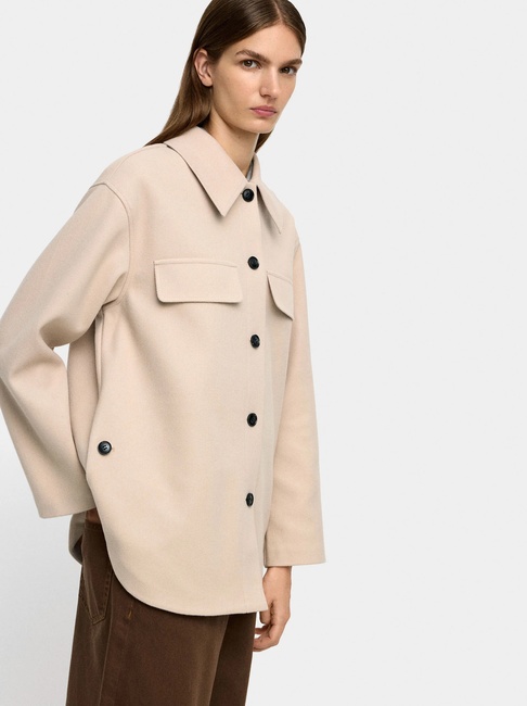 Фото ракурс 1 - Жіноча молочна сорочка Parfois артикул 238487 _EC FW2025