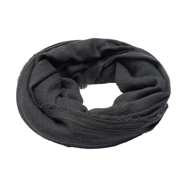 Женский серый шарф Parfois артикул 240675 _GY FW2025 Фото ракурс 2 - Женский серый шарф Parfois артикул 240675 _GY FW2025