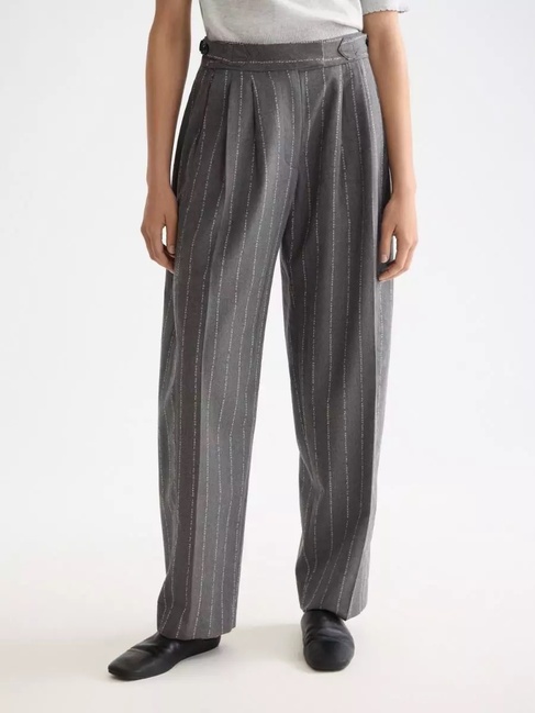 Женские серые брюки SCOTCH & SODA артикул ULH01009F U021 FW2025 Фото ракурс 1 - Женские серые брюки SCOTCH & SODA артикул ULH01009F U021 FW2025