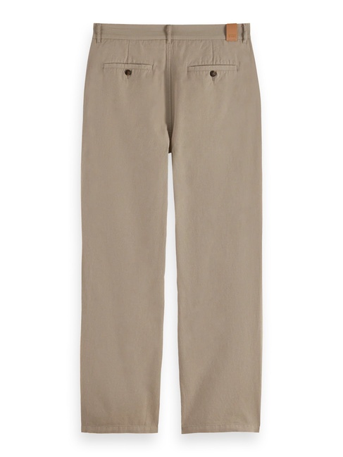 Мужские бежевые брюки SCOTCH & SODA артикул 181173 260 FW2025 Фото ракурс 6 - Мужские бежевые брюки SCOTCH & SODA артикул 181173 260 FW2025