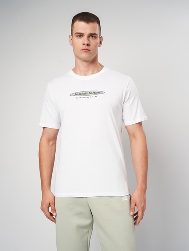 Фото ракурс 1 - Мужская белая футболка Jack & Jones артикул 12284422 bright white FW2025