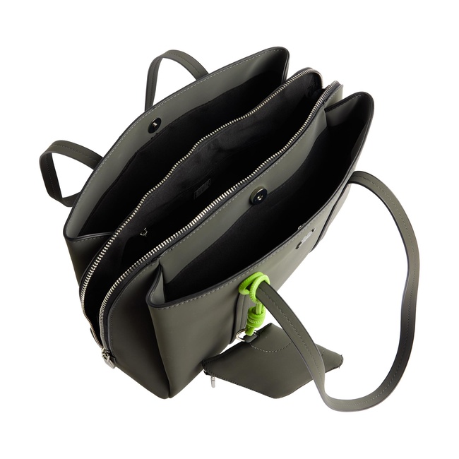 Жіноча чорна сумка Parfois артикул 228042 _BK SS2025 Фото ракурс 4 - Жіноча чорна сумка Parfois артикул 228042 _BK SS2025