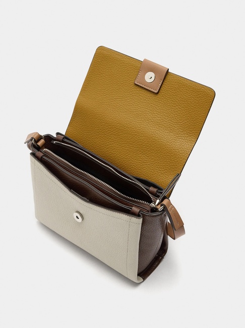 Женская желтая сумка Parfois артикул 241294 _MD FW2025 Фото ракурс 3 - Женская желтая сумка Parfois артикул 241294 _MD FW2025