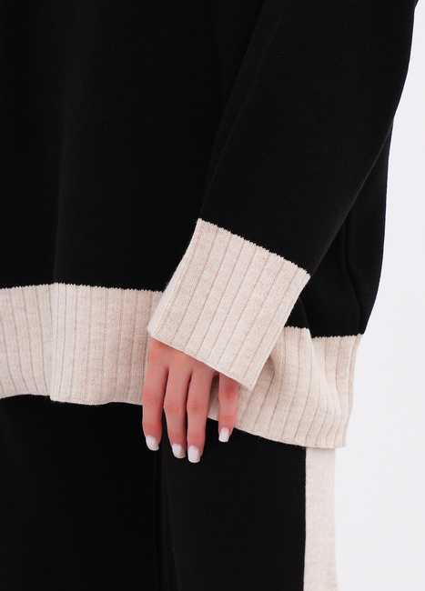 Фото ракурс 4 - Женский черный свитер EQUILIBRI артикул W391 039 100 Black FW2025