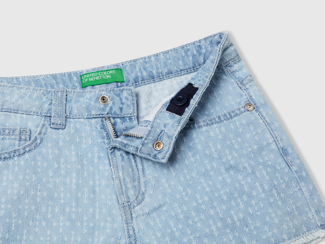 Синие шорты для девочек Benetton артикул 42P6C903W.G 901 25E Фото ракурс 3 - Синие шорты для девочек Benetton артикул 42P6C903W.G 901 25E