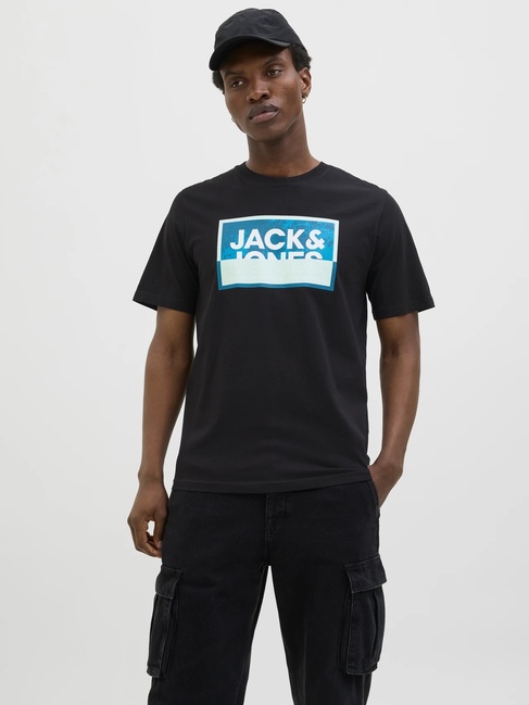 Чоловіча чорна футболка Jack & Jones артикул 12283825 Black FW2025 Фото ракурс 1 - Чоловіча чорна футболка Jack & Jones артикул 12283825 Black FW2025