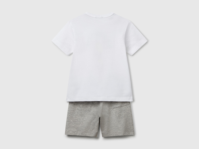 Белый комплект одежды для мальчиков Benetton артикул 3096GK00Q.P 101 25E Фото ракурс 2 - Белый комплект одежды для мальчиков Benetton артикул 3096GK00Q.P 101 25E