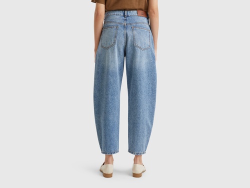 Фото ракурс 2 - Жіночі сині джинси Benetton артикул 4SHBDE00I 902 25A