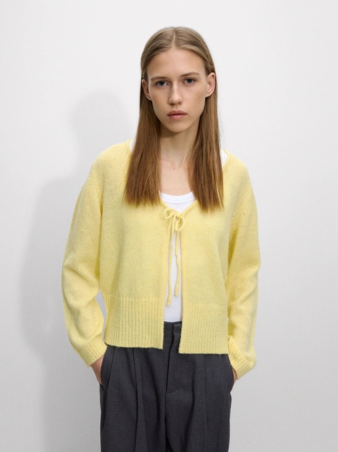 Жіночий жовтий кардиган Parfois артикул 230533 _YL SS2025 Фото ракурс 1 - Жіночий жовтий кардиган Parfois артикул 230533 _YL SS2025