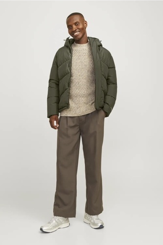 Фото ракурс 1 - Мужская зелёная куртка Jack & Jones артикул 12259850 OLIVE NIGHT FW2024